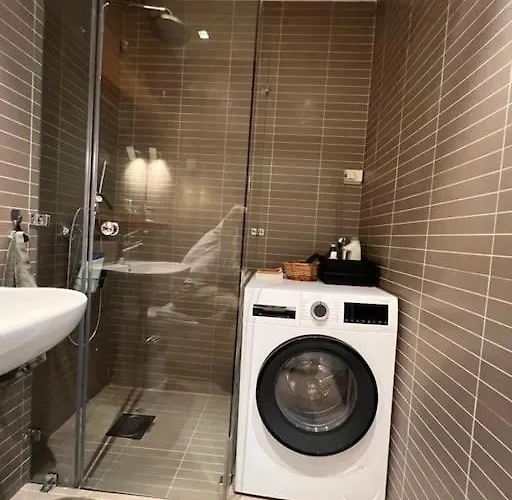 Lejlighed Stylish 1br In